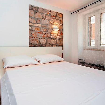 Monte B. Exclusive Apartment Ρόβινι Εξωτερικό φωτογραφία
