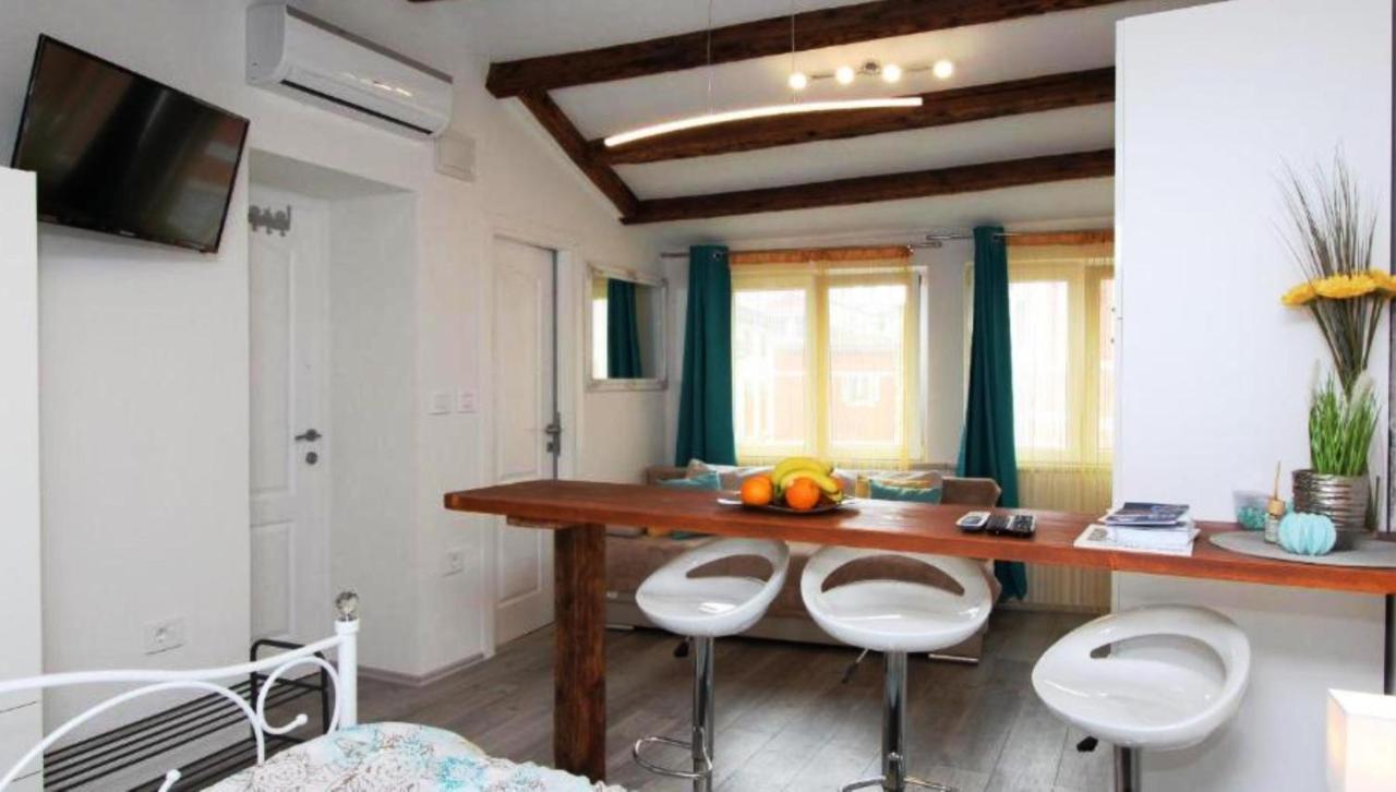 Monte B. Exclusive Apartment Ρόβινι Εξωτερικό φωτογραφία
