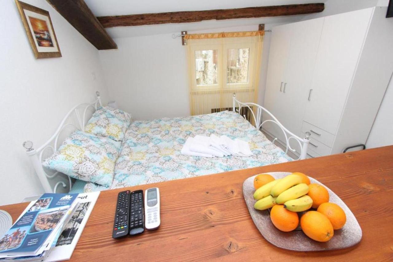 Monte B. Exclusive Apartment Ρόβινι Εξωτερικό φωτογραφία