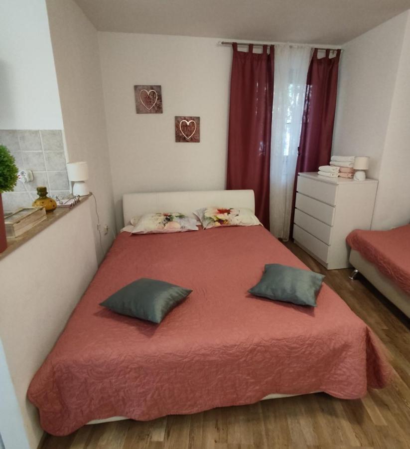 Monte B. Exclusive Apartment Ρόβινι Εξωτερικό φωτογραφία